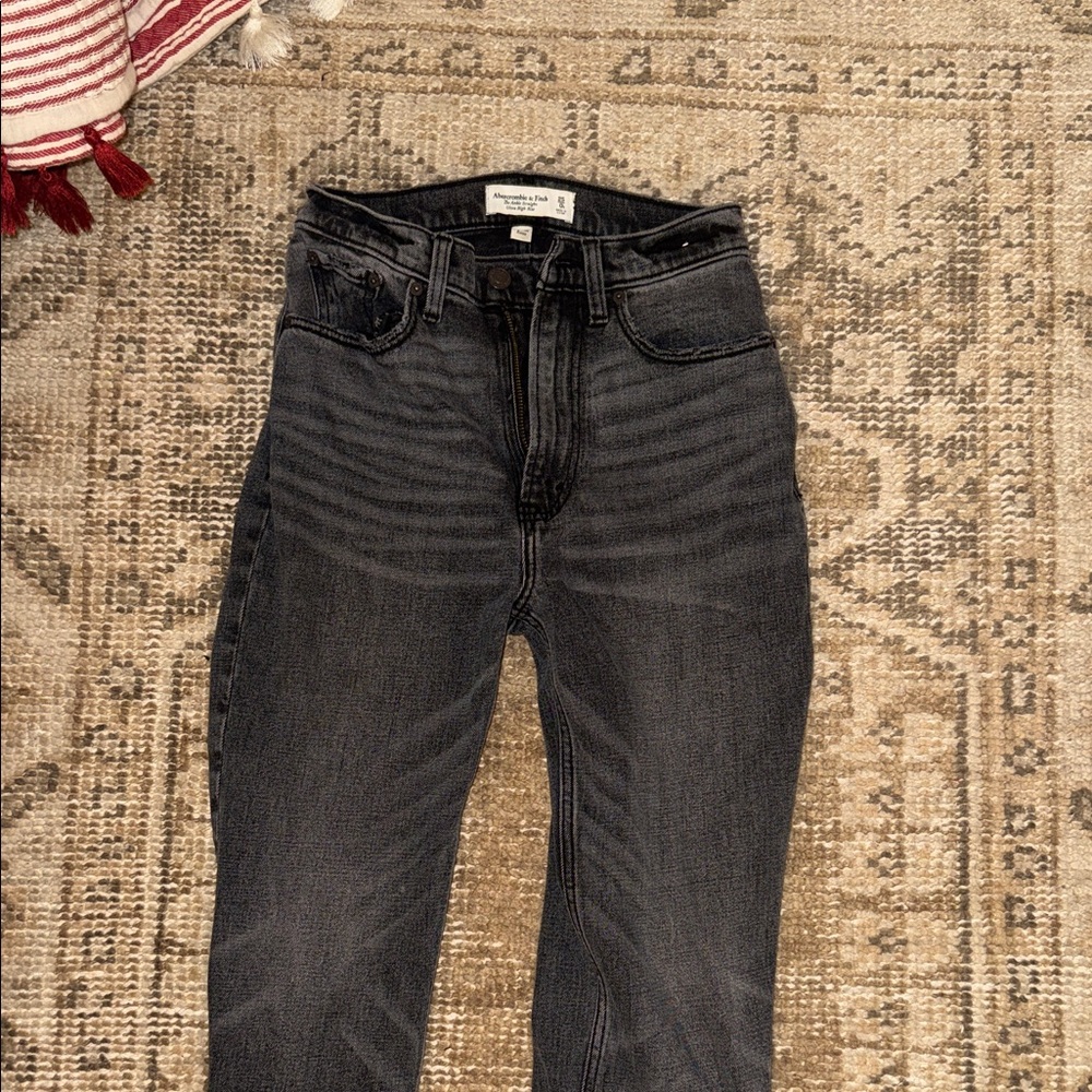 Abercrombie ankle straight  Denim Jeans